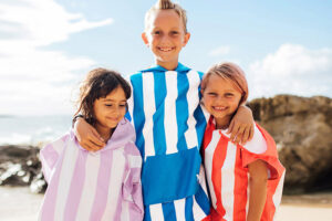 9 serviettes de plage à capuche pour les enfants gorgés de soleil