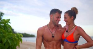 Quels couples de la saison 1 sont toujours ensemble ?