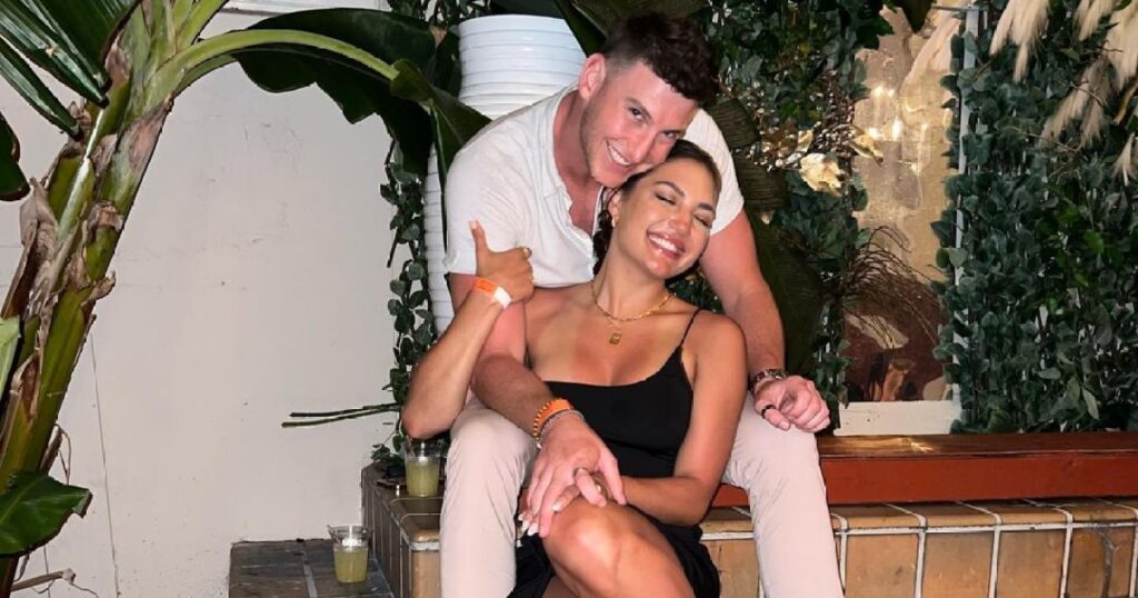 Chronologie de la relation entre Blake Horstmann et Giannina Gibelli