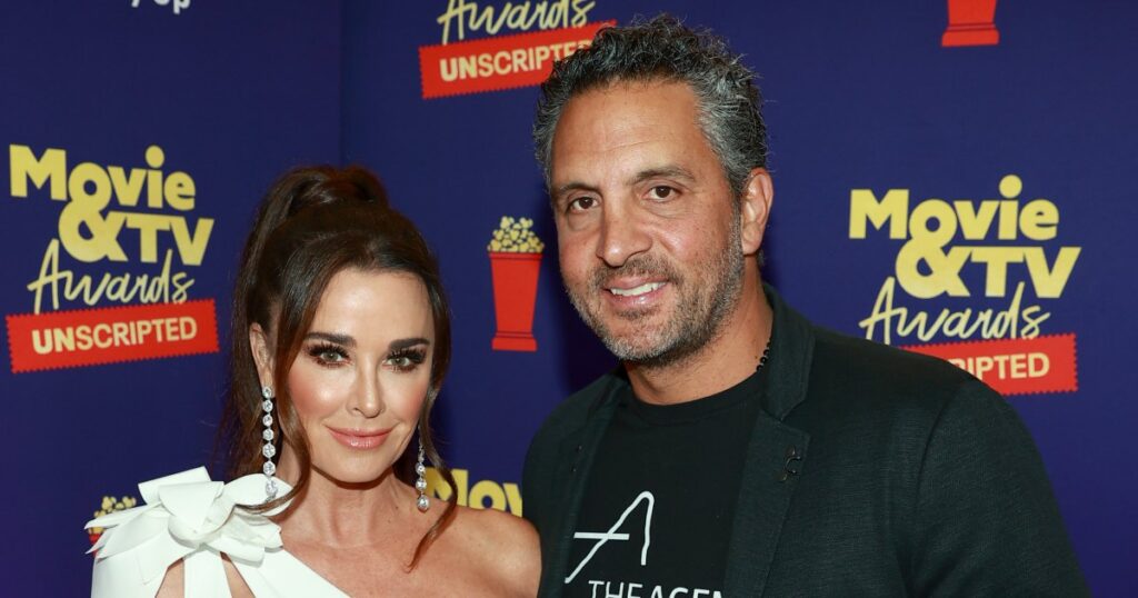 Kyle Richards dénonce les accusations selon lesquelles elle simule des problèmes conjugaux