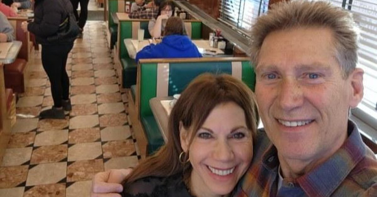 Gerry et Theresa du Golden Bachelor recréent leur premier rendez-vous au dîner