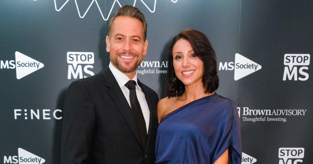 Ioan Gruffudd et Bianca Wallace fiancés : sa bague de fiançailles