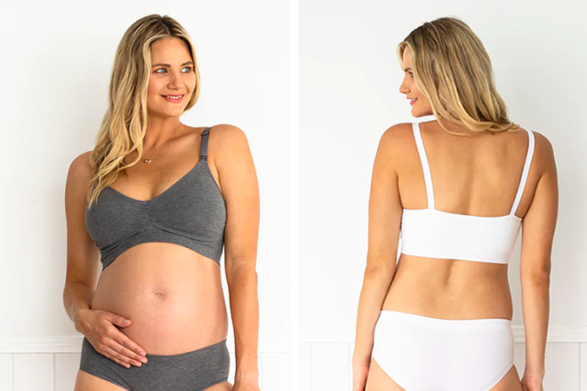 Femme enceinte portant un soutien-gorge de maternité YummyMaternity Bamboo montrant le dos et le devant du soutien-gorge en deux couleurs, gris et blanc.