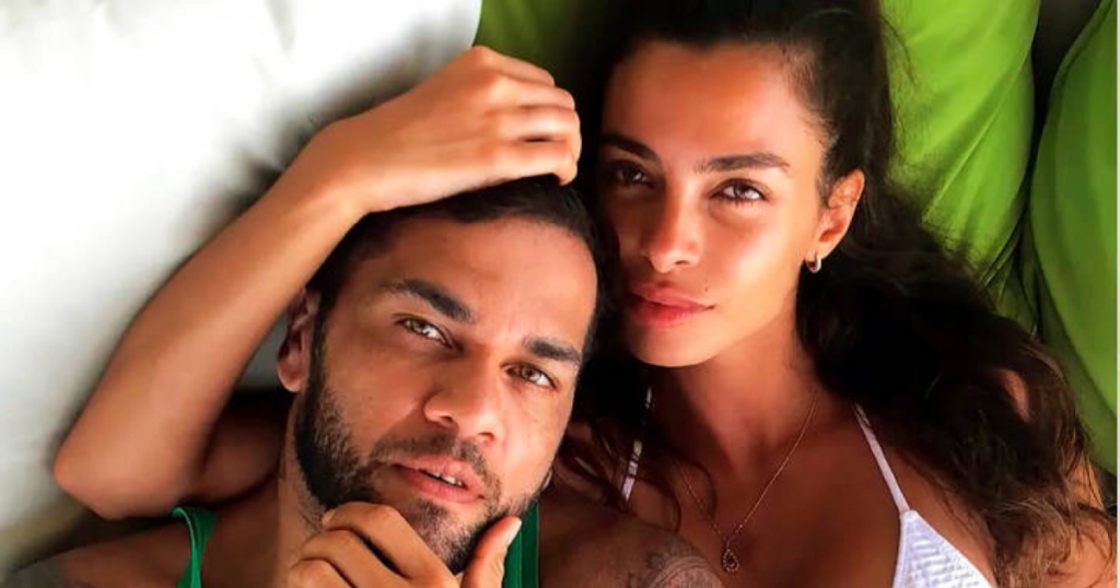 Daniel Alves est surpris en promenade avec Joana Sanz 23 jours après sa libération