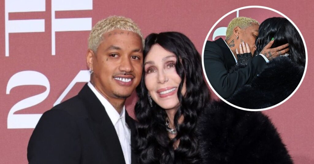 Cher et son petit ami AE Edwards partagent un maquillage sur le tapis rouge à Cannes