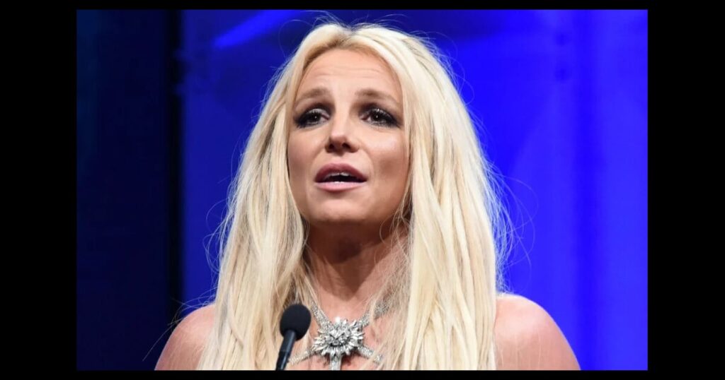 "Je ne suis qu'une fille et j'ai mes règles" : Britney Spears nie s'être battue avec son petit ami et explique le chaos à l'hôtel d'Hollywood