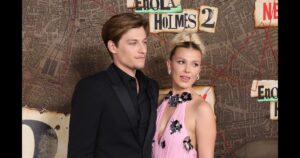 Millie Bobby Brown est mariée ! L'actrice de "Stranger Things" se marie en secret avec le fils de Jon Bon Jovi à 20 ans. Aux détails !