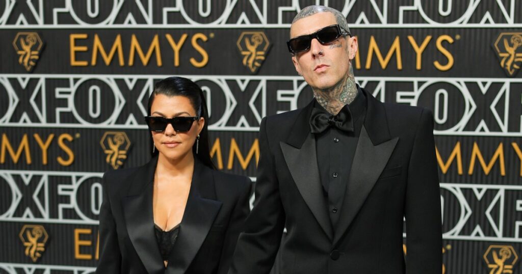 Kourtney Kardashian et Travis ne vivaient pas ensemble avant leur bébé