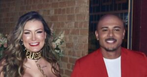 Le petit ami d'Andressa Urach, Lucas Ferraz, prend la défense du mannequin après avoir été attaqué sur la toile au milieu de rumeurs de séparation : "Cocu"