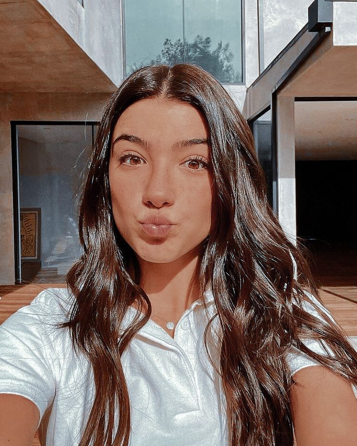 Charli D’Amelio enceinte