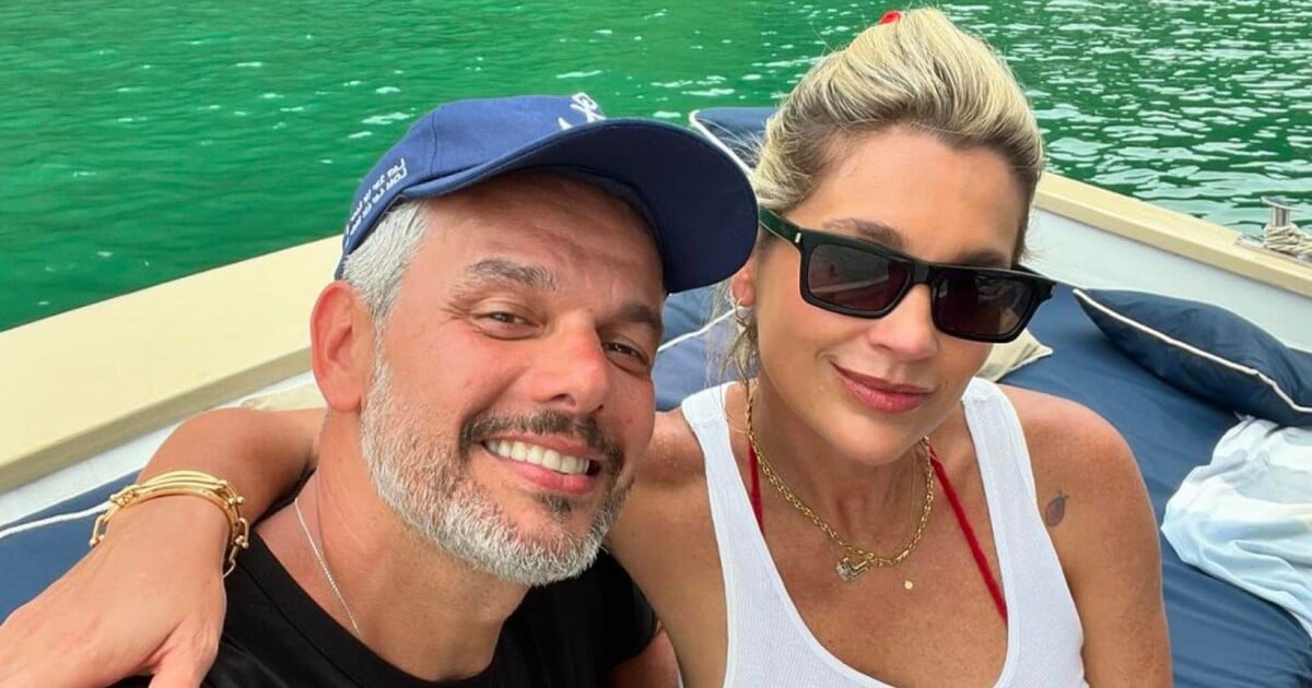 Flávia Alessandra, en bikini, embrasse beaucoup Otaviano Costa sur un bateau et le web réagit : "Laisse-moi sortir avec toi"