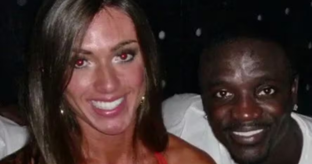 Le couple le plus aléatoire de l’histoire ? La relation entre Akon et Nicole Bahls a pris fin par e-mail et via l'assistance de Google Translate