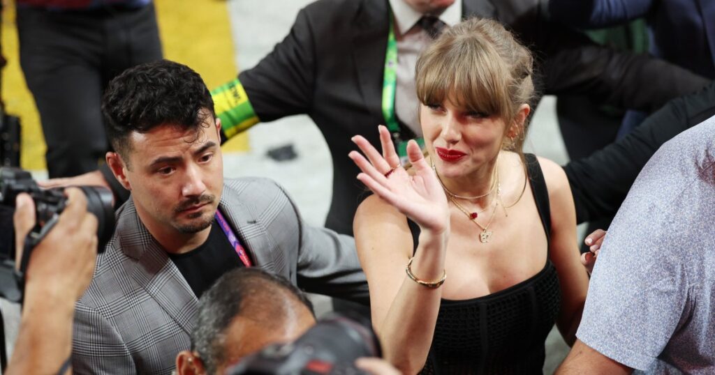 Taylor Swift au premier match de la saison des Chiefs pour soutenir Travis Kelce