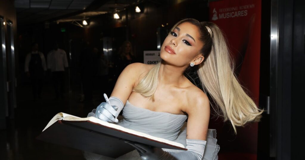 Ariana Grande « fatiguée de défendre » la relation avec Ethan Slater (excl)