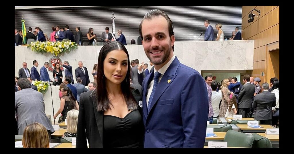 Lucas Bove rejette les critiques à l'encontre de son ex-femme, Cíntia Chagas, après avoir été accusée d'agression : "C'est une personne incroyable"