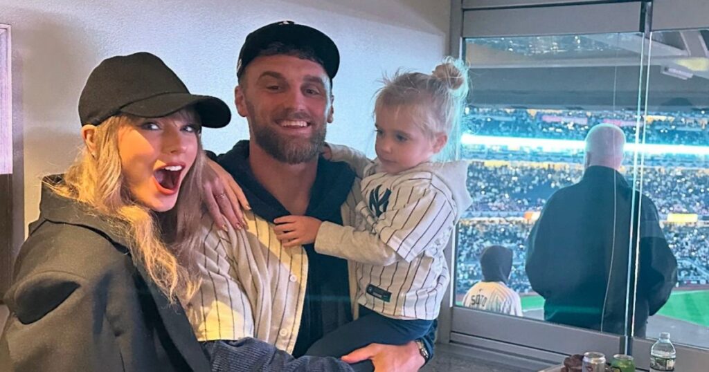 Taylor Swift et Travis Kelce créent des « souvenirs » pour la fille d'un ami