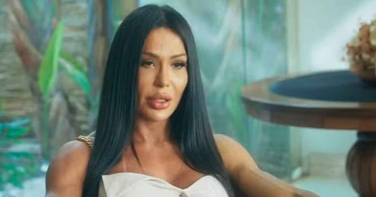 "Il ment de manière compulsive" : Gracyanne Barbosa dit que Belo "n'est pas un bon père" et qu'il doit "prendre soin de sa tête" dans un documentaire