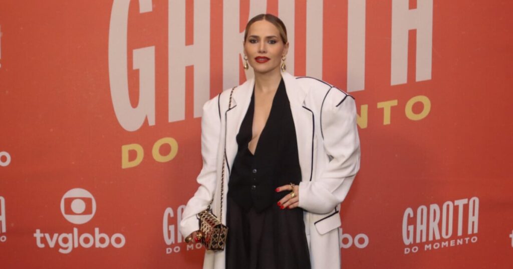 Leticia Colin a une liaison avec un acteur quatre mois après la fin de son mariage, raconte le journal, et une forte coïncidence surprend