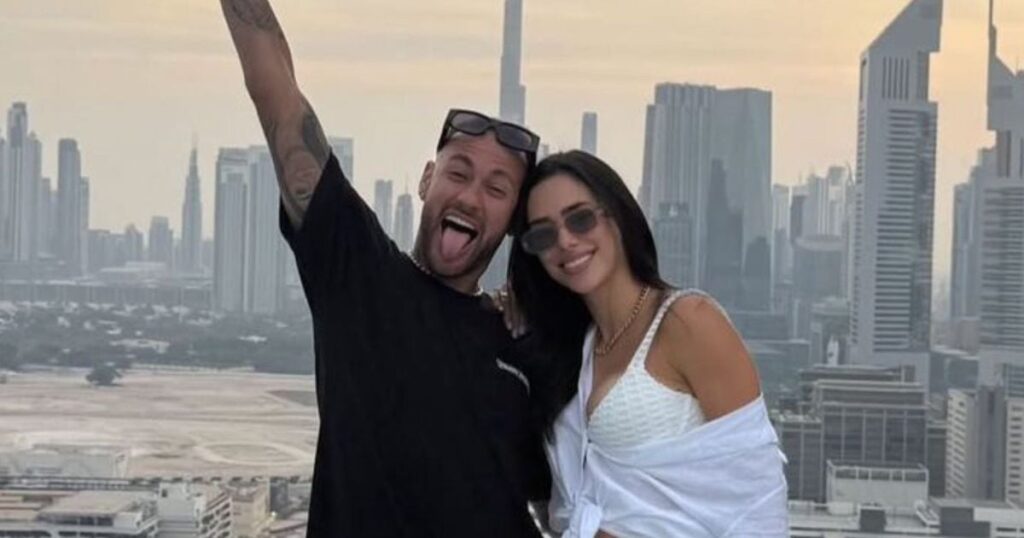 A la veille du Nouvel An, Neymar et Bruna Biancardi échangent des déclarations en Arabie Saoudite