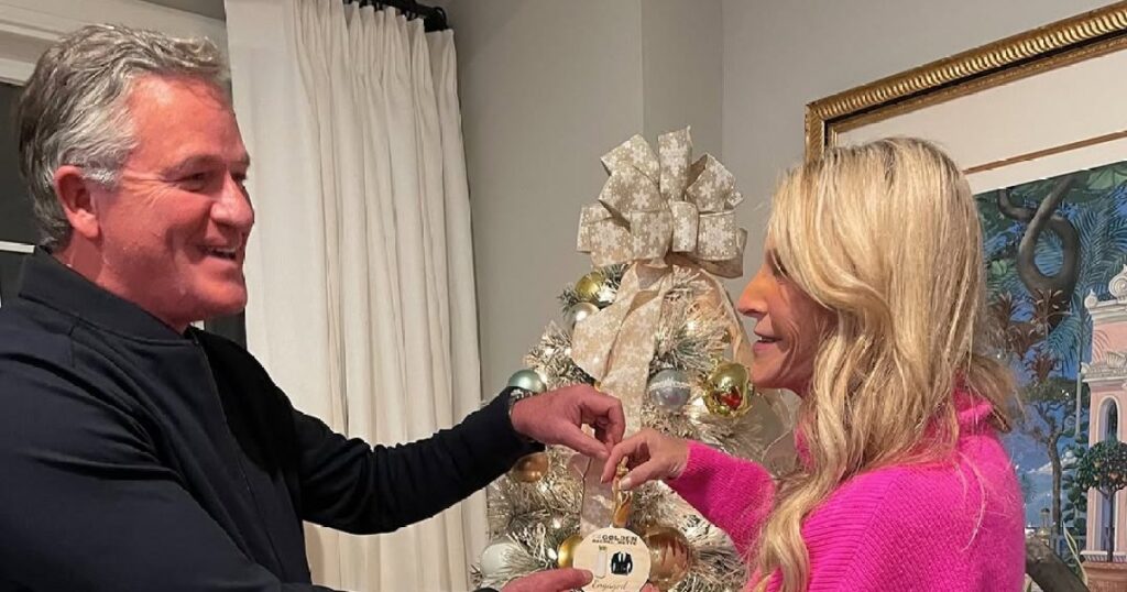 Joan et Chock de Golden Bachelorette se préparent pour le 1er Noël en couple