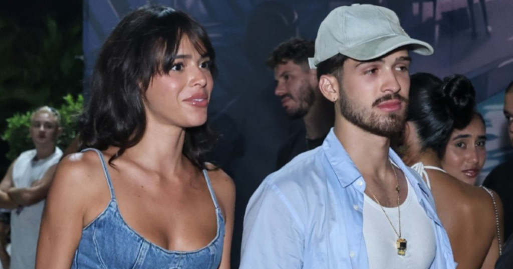 Main dans la main, Bruna Marquezine et João Guilherme sont vus à la fête de Ludmilla et partagent l'espace avec l'ex de l'acteur. Des photos !