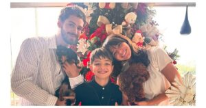 Noël hors du Brésil ! Bruna Marquezine arrive à Orlando avec João Guilherme et commence les célébrations avec la famille de l'acteur