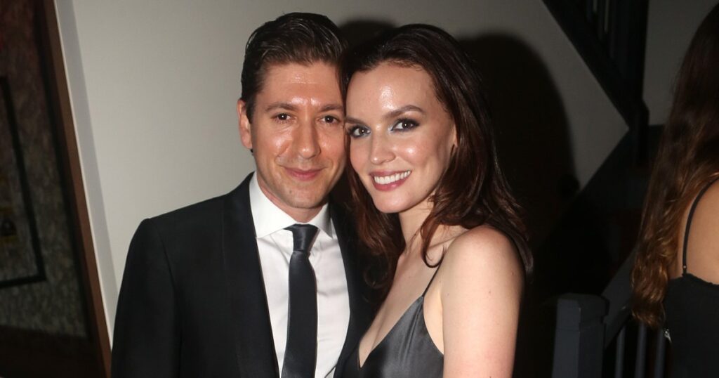 Michael Zegen et Jennifer Damiano se sont mariés après leur mariage à New York