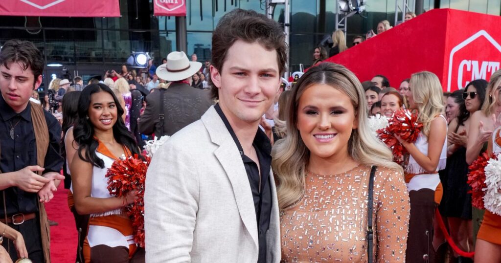 Montana Jordan du jeune Sheldon s'est fiancé à Jenna Weeks