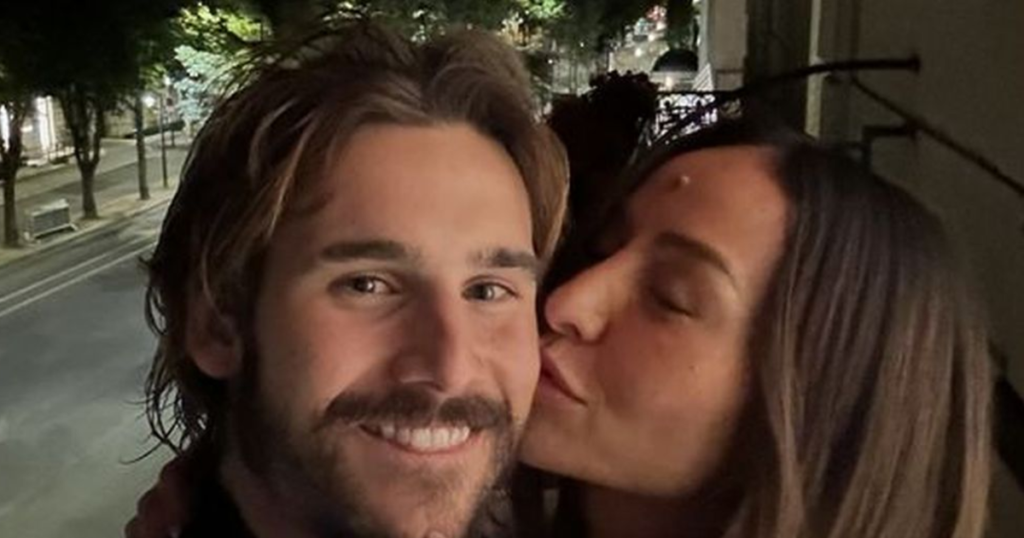 Sabrina Sato et Nicolas Prattes MARIÉS ! La première photo de la cérémonie secrète des célébrités fuite