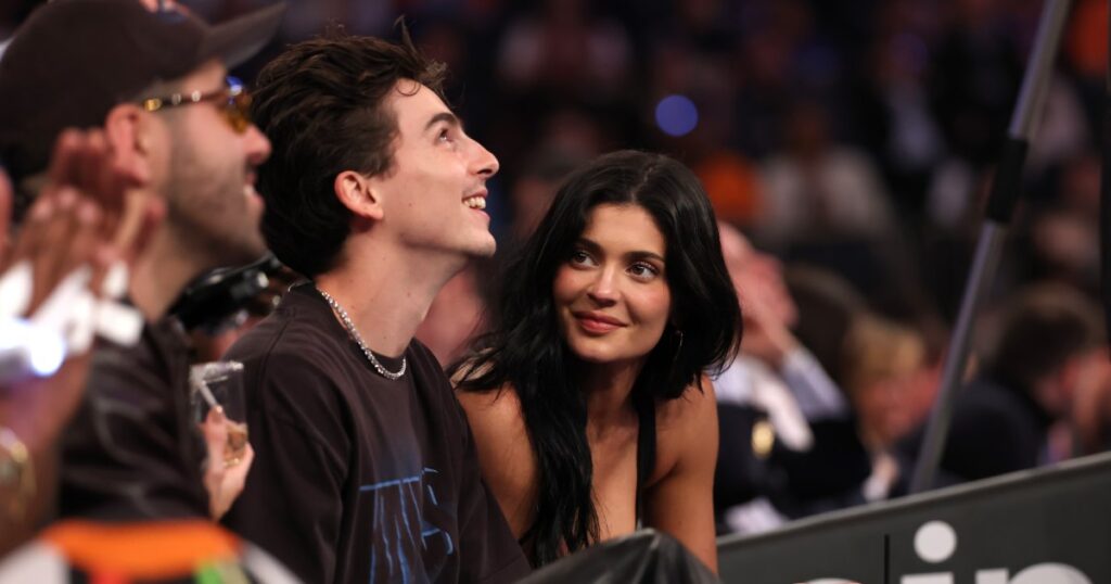 Kylie Jenner taquine Timothee Chalamet Sex Life With Iconic Satc Clip