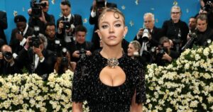 Sydney Sweeney est prêt à «profiter de l'été en tant que femme célibataire»