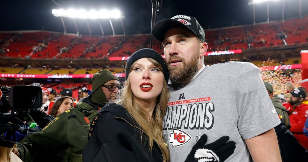 Taylor Swift a tacheté Dining à New York sans Travis Kelce