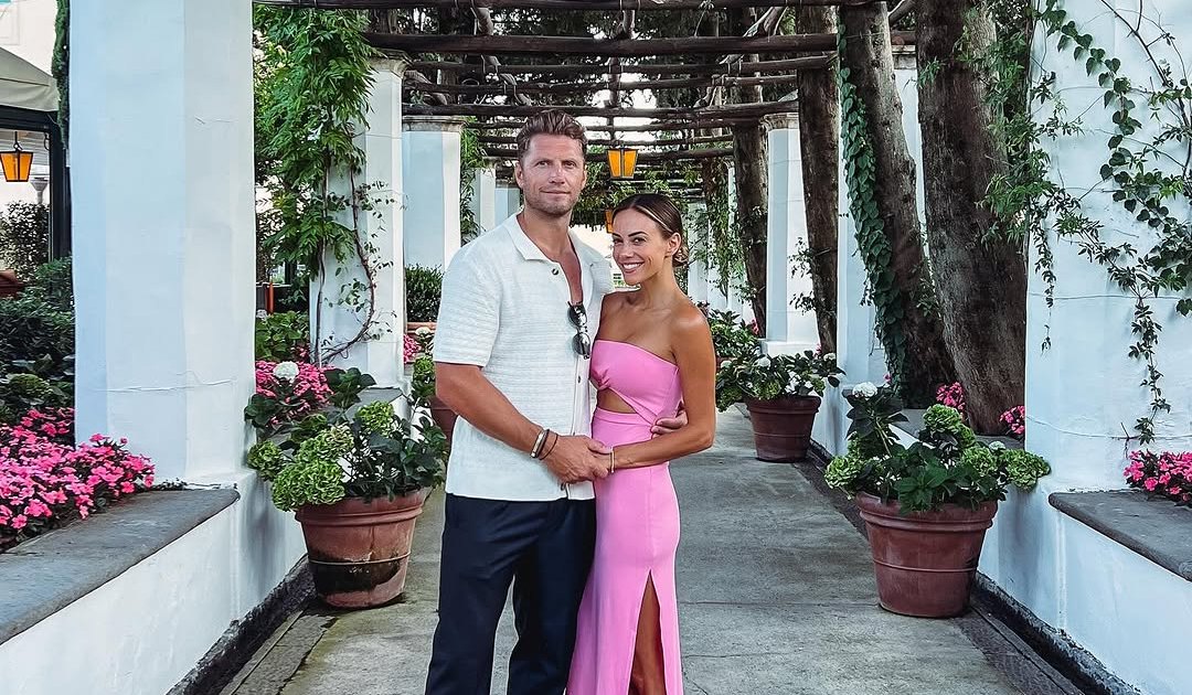 Jana Kramer répond aux rumeurs que son mari est sur une application de rencontres