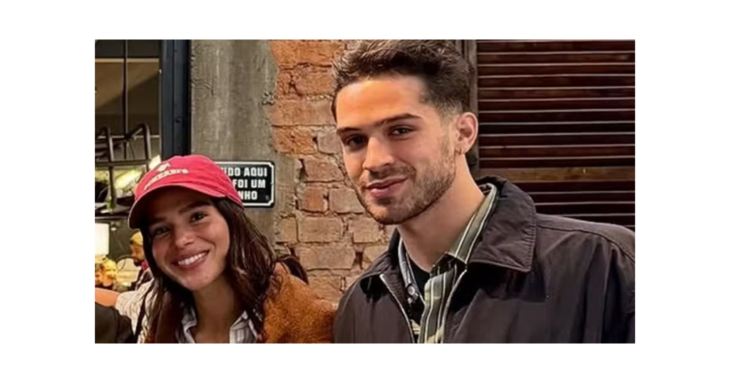Le chef livre Bruna Marquezine et João Guilherme ensemble dans un restaurant branché de SP et la photo renforce les rumeurs selon lesquelles ils seraient de nouveau ensemble