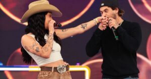 Zé Felipe et Ana Castela jouent dans des moments romantiques au programme SBT : baiser, déclaration et regards passionnés ! Voyez tout !