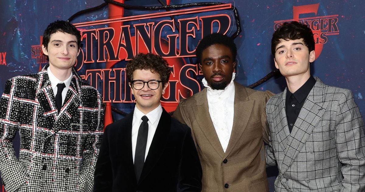 Ils ont grandi (et sont tombés amoureux) ! Découvrez en 15 photos qui a volé le cœur des « enfants » de « Stranger Things » dans la vraie vie