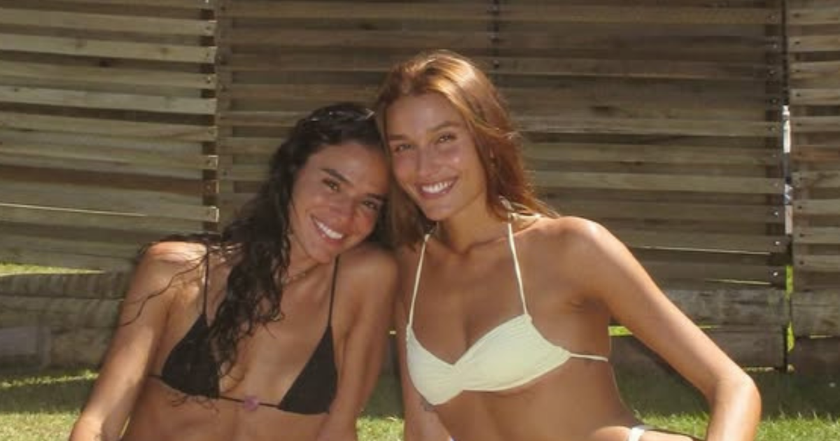 Tout en public : Bruna Marquezine et Sasha Meneghel gagnent de l'argent avec un voyage de fin d'année aux côtés de Shawn Mendes. Comprendre!