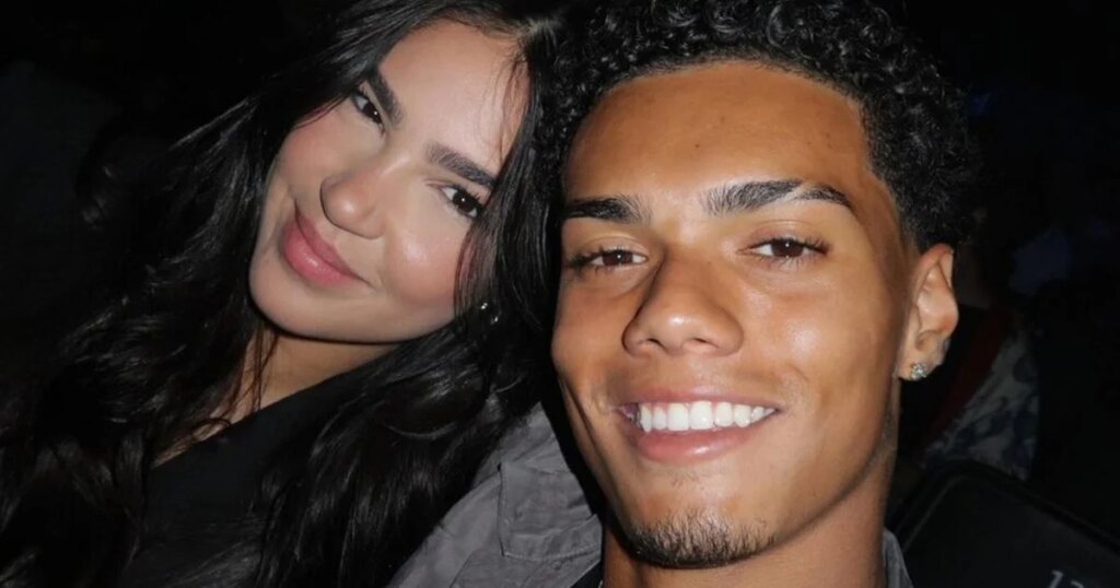 Presque personne ne le sait, mais Ronaldinho Gaúcho et l'actrice Giullia Buscacio ont un lien familial commun