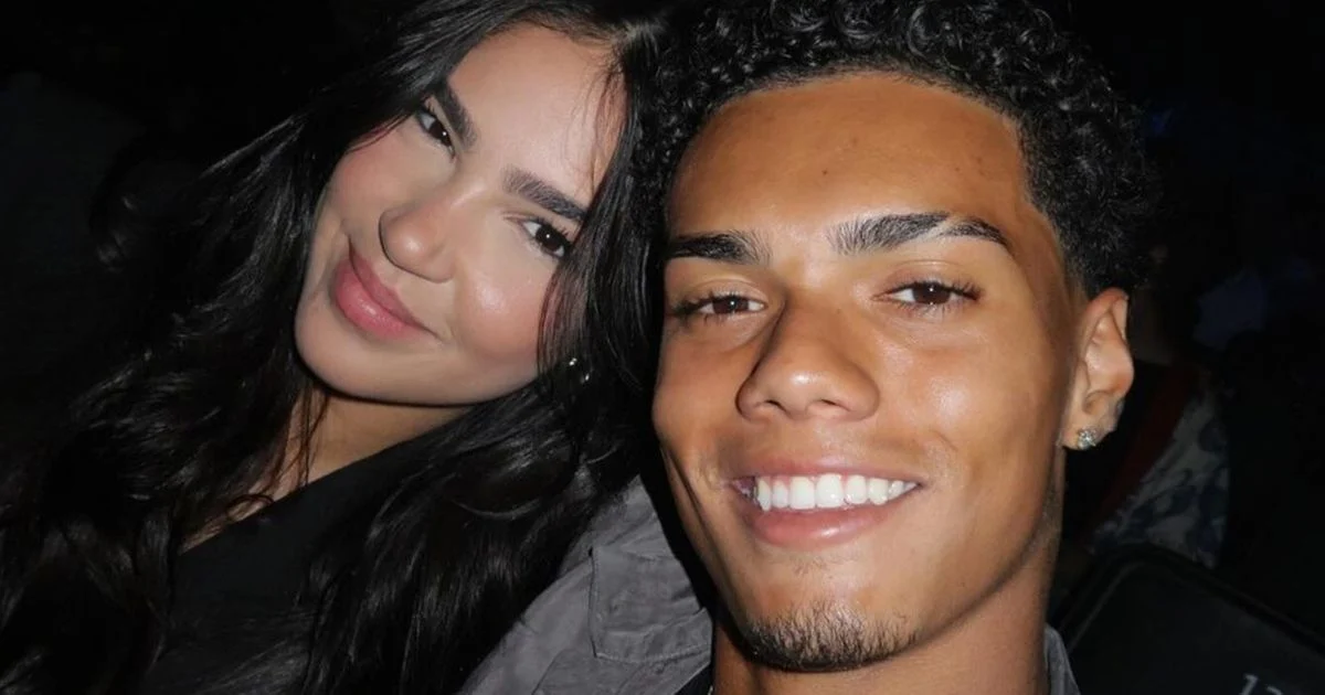 Presque personne ne le sait, mais Ronaldinho Gaúcho et l'actrice Giullia Buscacio ont un lien familial commun