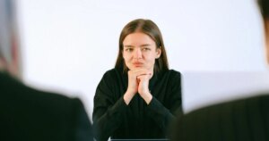 Comment convaincre les autres avec la règle des 3 secondes (et comment l'appliquer dans les négociations et les discussions)