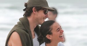 La psychologie explique : les couples heureux peuvent finir par se ressembler physiquement, mais pas pour les raisons que vous pourriez penser