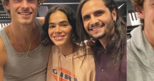 Trop mignon ! Le détail de la nouvelle sortie de Bruna Marquezine et Shawn Mendes à Rio de Janeiro qui a fait tomber le musicien amoureux de l'étranger : "Un gamin très cool"