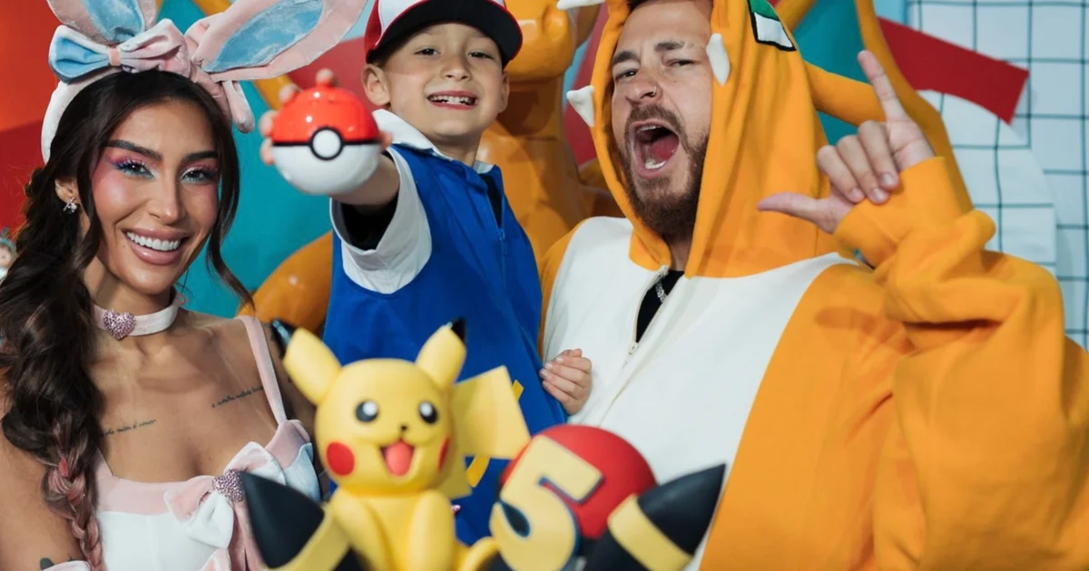 Mon copain ringard l'a demandé et je ne pouvais pas le nier : les nouvelles baskets Adidas Pokémon de couleur 'Pikachu' sont super confortables, elles rendront le look de mon garçon électrisant et réveilleront également sa nostalgie des années 90